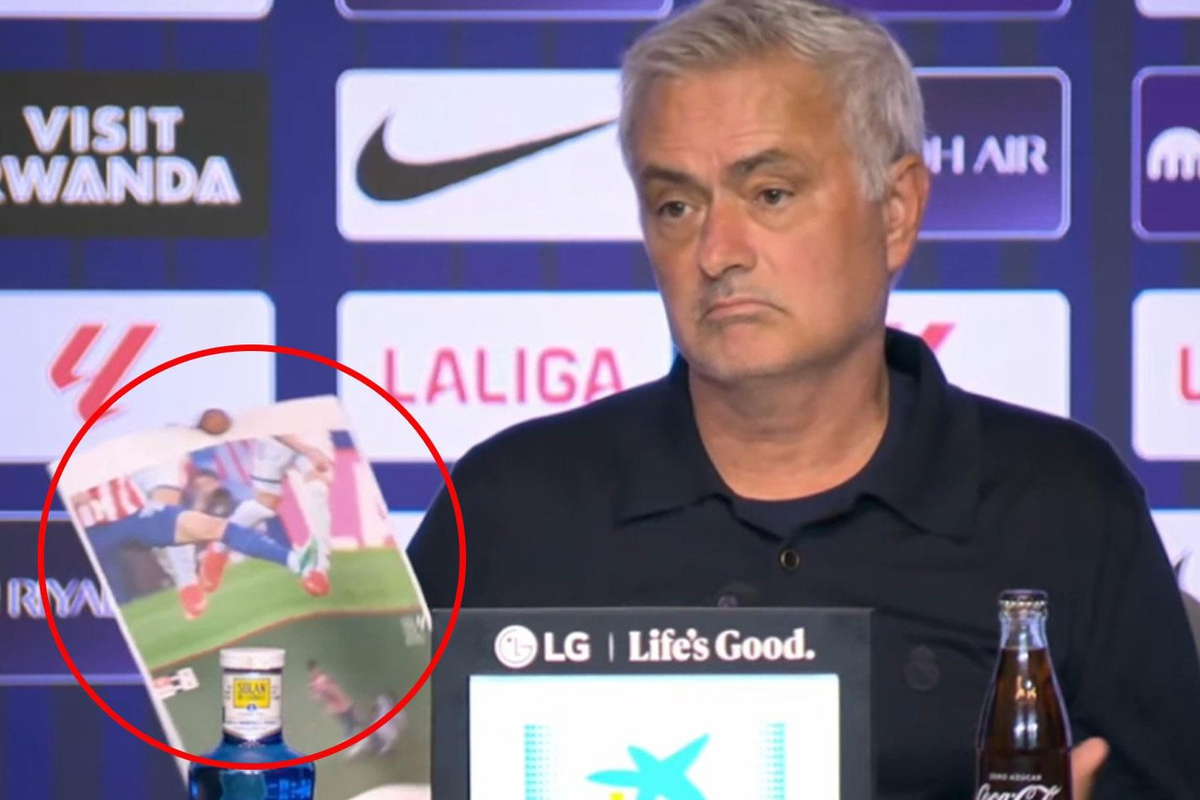Derbi Sonrası Mourinho’dan Olay Basın Toplantısı! Fotoğrafları Masaya Koyup Hakeme Yüklendi