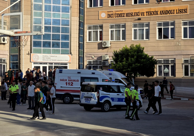 Turgutlu’daki Silahlı Saldırı Sonrası MEB Harekete Geçti! Okulda Eğitime Ara Verildi