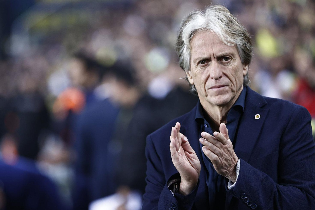 Jorge Jesus’tan Osimhen’e dev övgü: Haaland ile aynı yere koydu