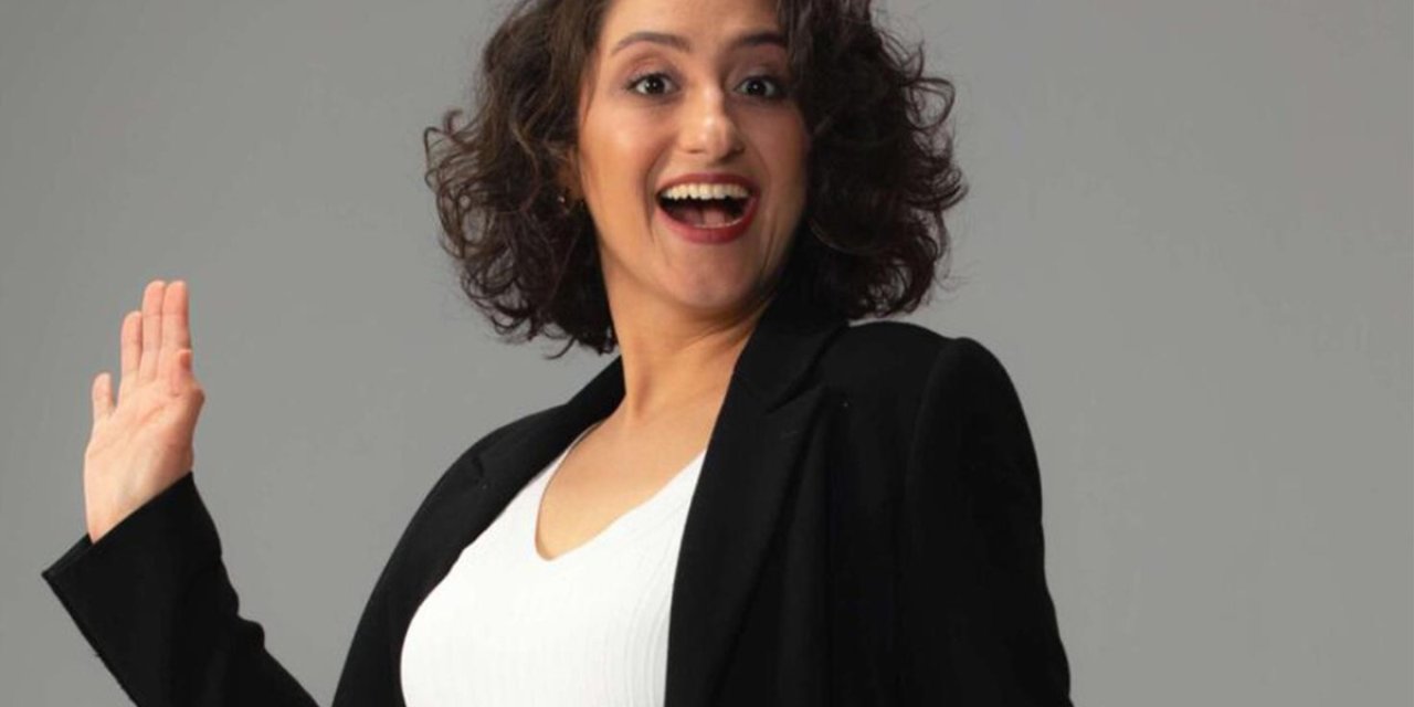 Ecem Erkek burnunu eleştiren kişiyi fena tiye aldı: “Senin gibi her şeye burnumu mu sokayım?”