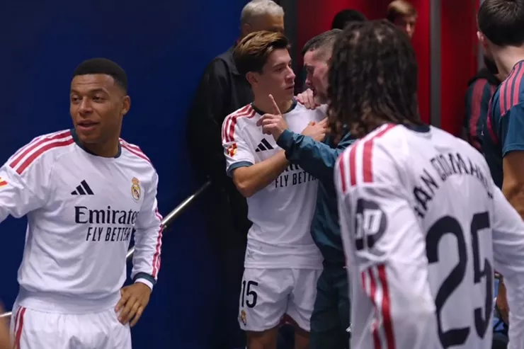Arda Güler ve Mbappe'nin görüntüleri olay oldu! Fransız yıldız ısrar etti