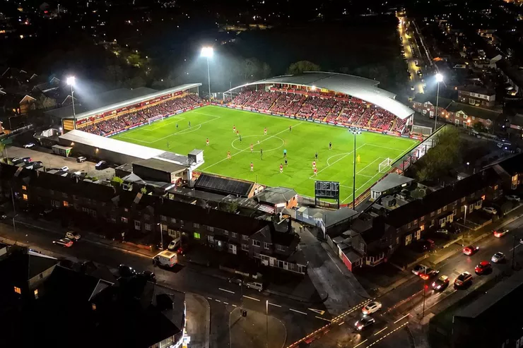 Arsenal'e İngiltere Lig Kupası'nda Fleetwood Town şoku! Drone nedeniyle maç durdu, tur penaltılarda belirlendi