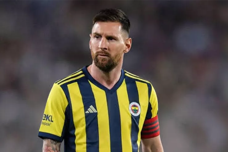 Fenerbahçe'den Lionel Messi'ye 50 milyon euroluk teklif iddiası! Transferin neden gerçekleşmediği ortaya atıldı