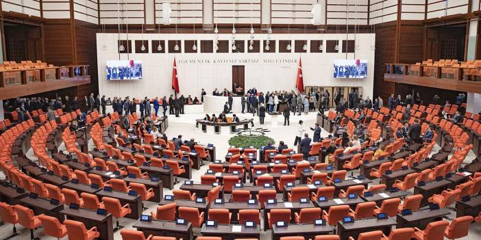 Son dakika! Memur ve emekli maaş zammı ile ilgili karar Meclis'ten geçti