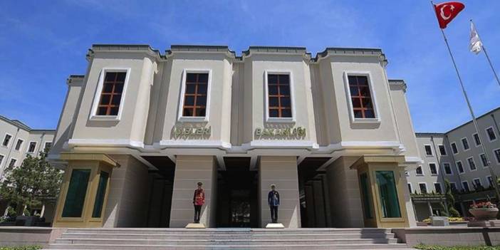 İçişleri Bakanlığı Soylu'nun sosyal medya danışmanı Emin Şen'in SGK dökümleri paylaştı