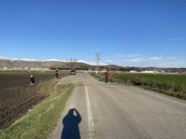 turkiye-depremde-3-metre-kaydi-paylasilan-15618049-8970-m.jpg