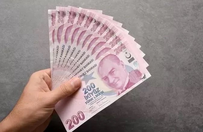 kamu-calisanlarinin-toplu-sozlesme-zammi-meselesini-bakan-bilgin-bizzat-aciklad.jpg