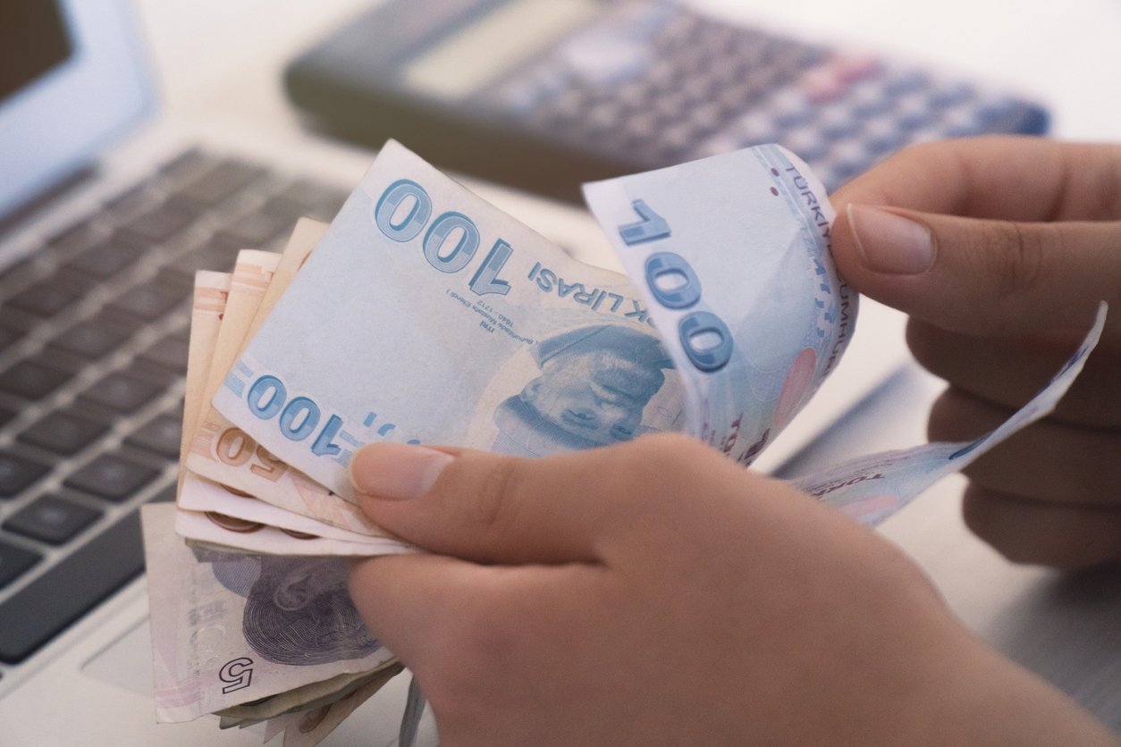 0x0-borc-kapatma-kredisiyle-5000-10000-20000-tl-acil-nakit-veriliyor-almak-icin-acele-edin-1630664924609.jpg