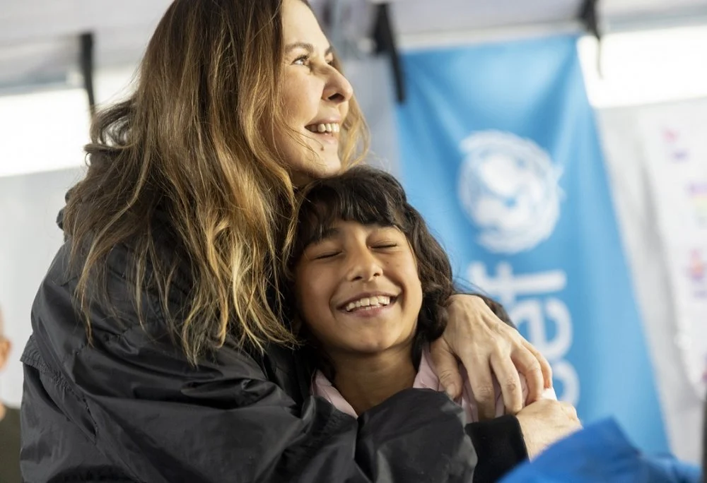 UNİCEF'in iyi niyet elçisi şarkıcı Nilüfer deprem çocuklarını unutmadı!  Hatay'daki çadır kenti ziyaret etti!