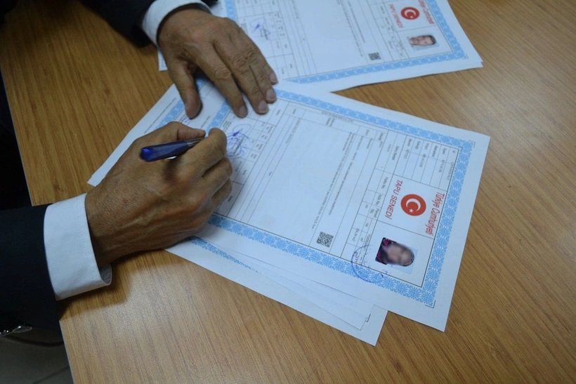tarla-sahipleri-dikkat-devlet-iki-senedir-bunu-yapmayanlar-icin-yeni-bir-karar-aldi.jpg