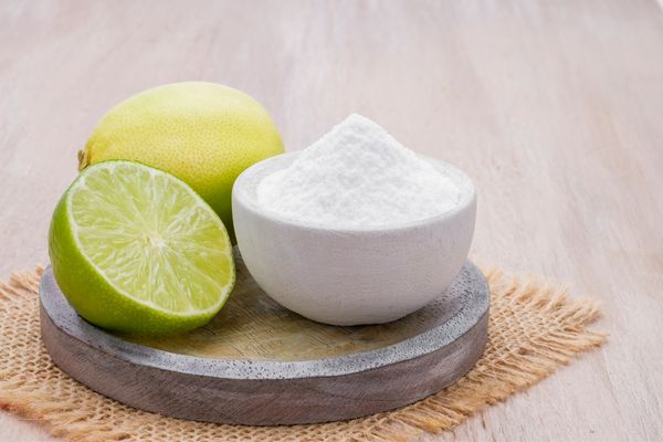 yuksek-ozguvenin-sirri-gulumsemenizde-gizli-tek-hamlede-dislerin-beyazligi-ilk-dogum-rengine-donecek-2.jpg