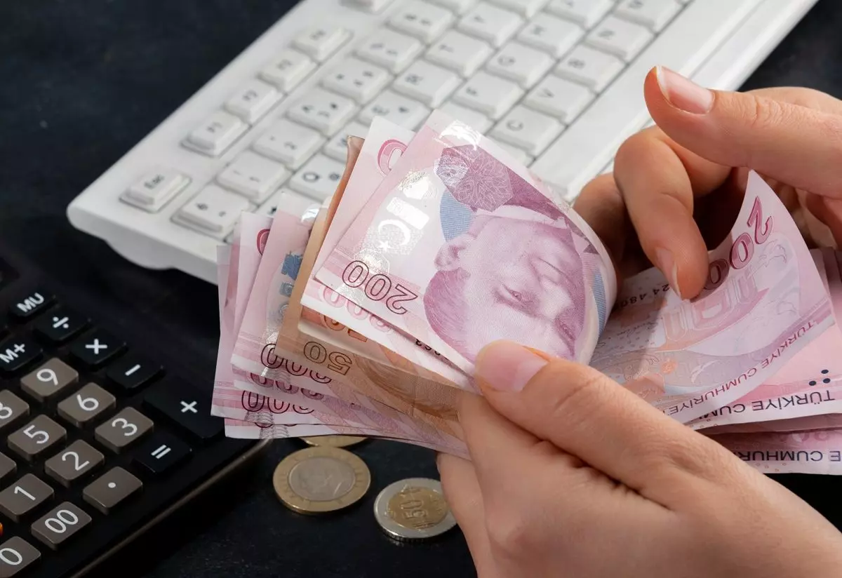 emekli-icin-son-sans-eyt-dilekcesini-vermeden-once-son-kez-inceleyin-10-bin-tl-veren-o-bankalar.png