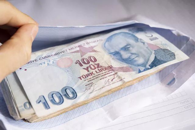 ak-parti-secim-beyannamesinde-3-buyuk-mujde-150-bin-lira-48-ay-vadeli-faizsiz-kredi-2.jpg