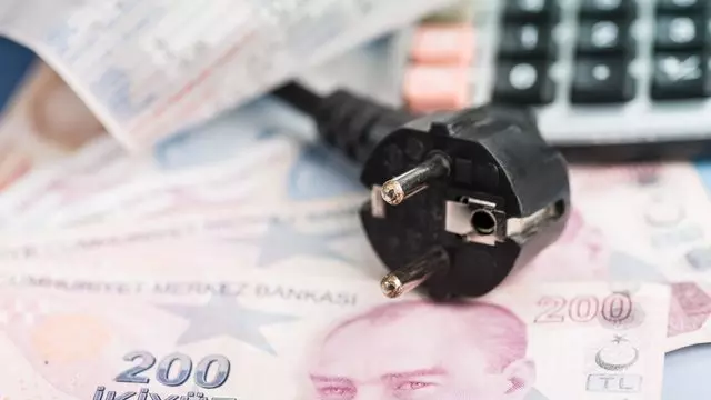 ay-sonu-daha-az-fatura-odeyin-elektrik-faturasini-yariya-indiren-kritik-gun-ve-saatler.png