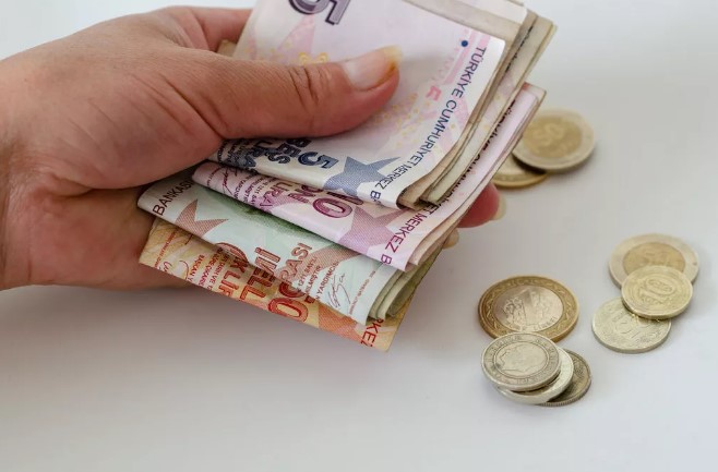 is-bankasi-kart-sahipleri-bayram-alisverisine-250-tl-indirim-kazanacak-2.jpg