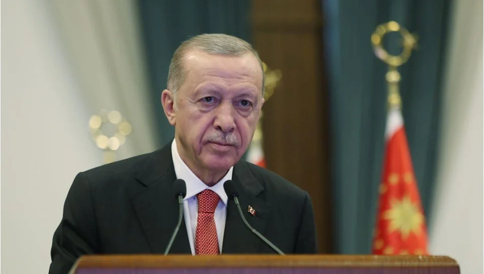 cumhurbaskani-erdoganin-saglik-durumunda-sorun-mu-var-erdogan-ameliyat-mi-olacak.png