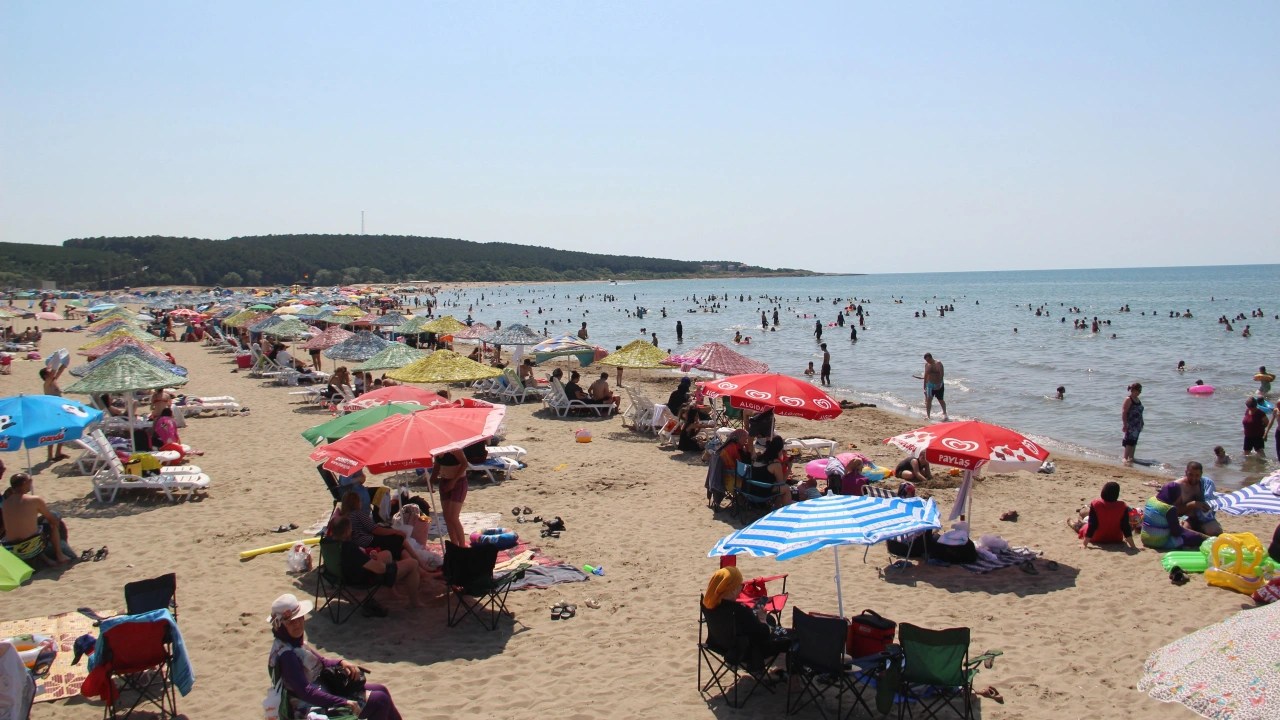 kandirada-hafta-sonu-denize-girmek-yasaklandi-6579-dhaphoto5.webp