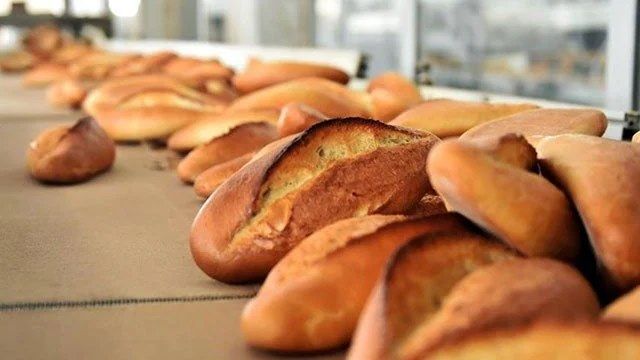 ekmek-fiyati-10-12-lira-olacak-denildi-ortalik-karisti-ilk-aciklama.jpg
