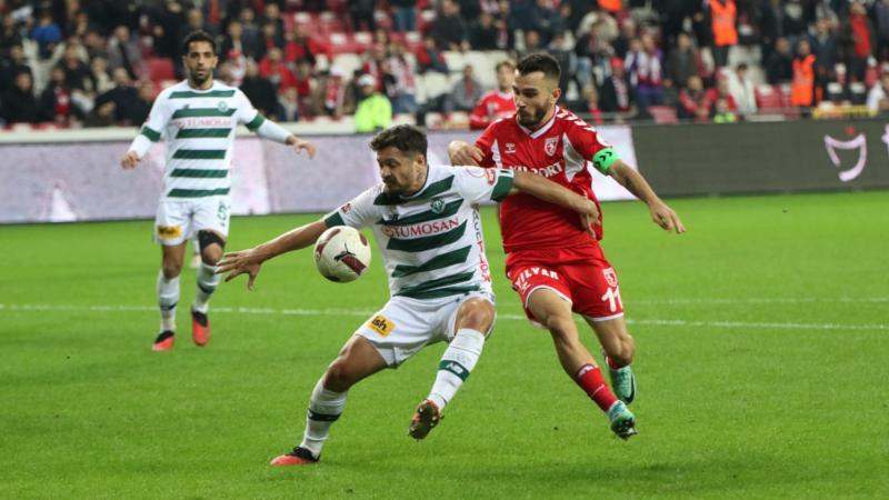 samsunda-nefes-kesen-mucadele-samsunspor-ve-konyaspor-1-1-berabere.jpg