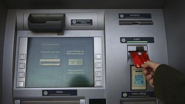 ziraat-bankasi-hesabi-olanlar-yasad-hycl.jpg