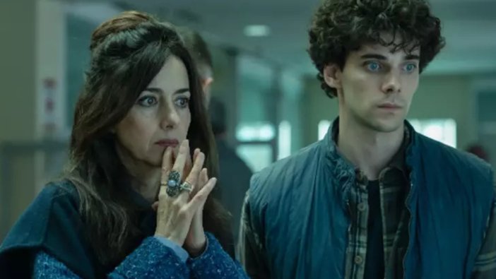 bahcivan-degil-cellat-netflixin-yeni-karanlik-fenomeni-003.jpeg