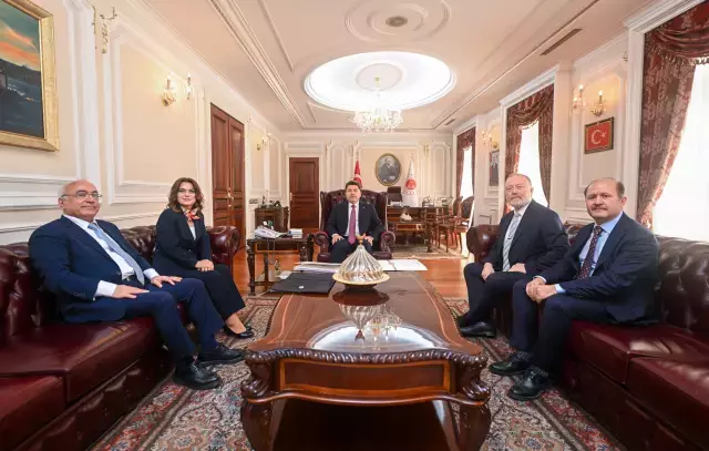 dem-heyeti-adalet-bakani-na-iletti-ocalan-18547566-5464-m.webp