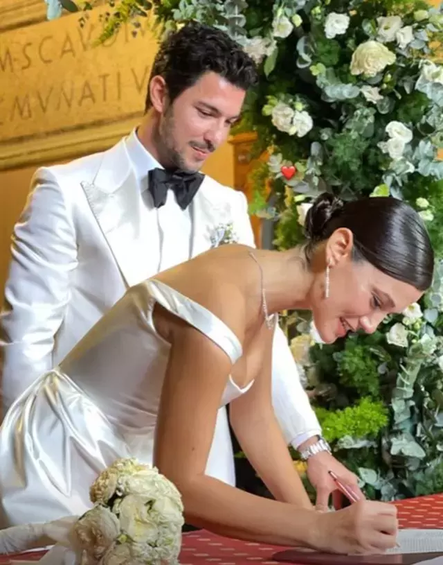 anne-olma-heyecani-yasayan-pinar-deniz-bebegini-18565484-9206-m.webp